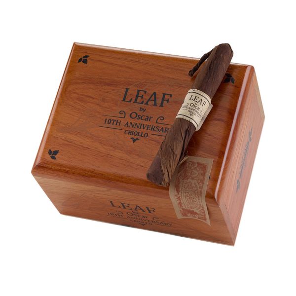 Leaf By Oscar 10th Anniversary Toro Natural