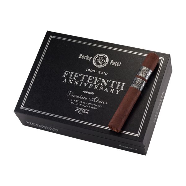 Rocky Patel 15th Anniversary Robusto Natural